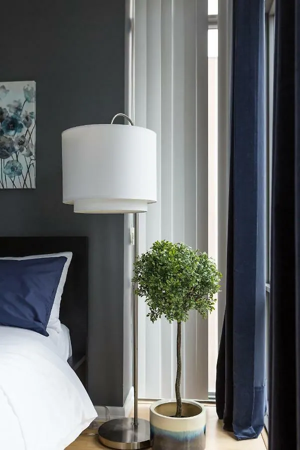 Luxurious 2-Bedroom Condo Toronto