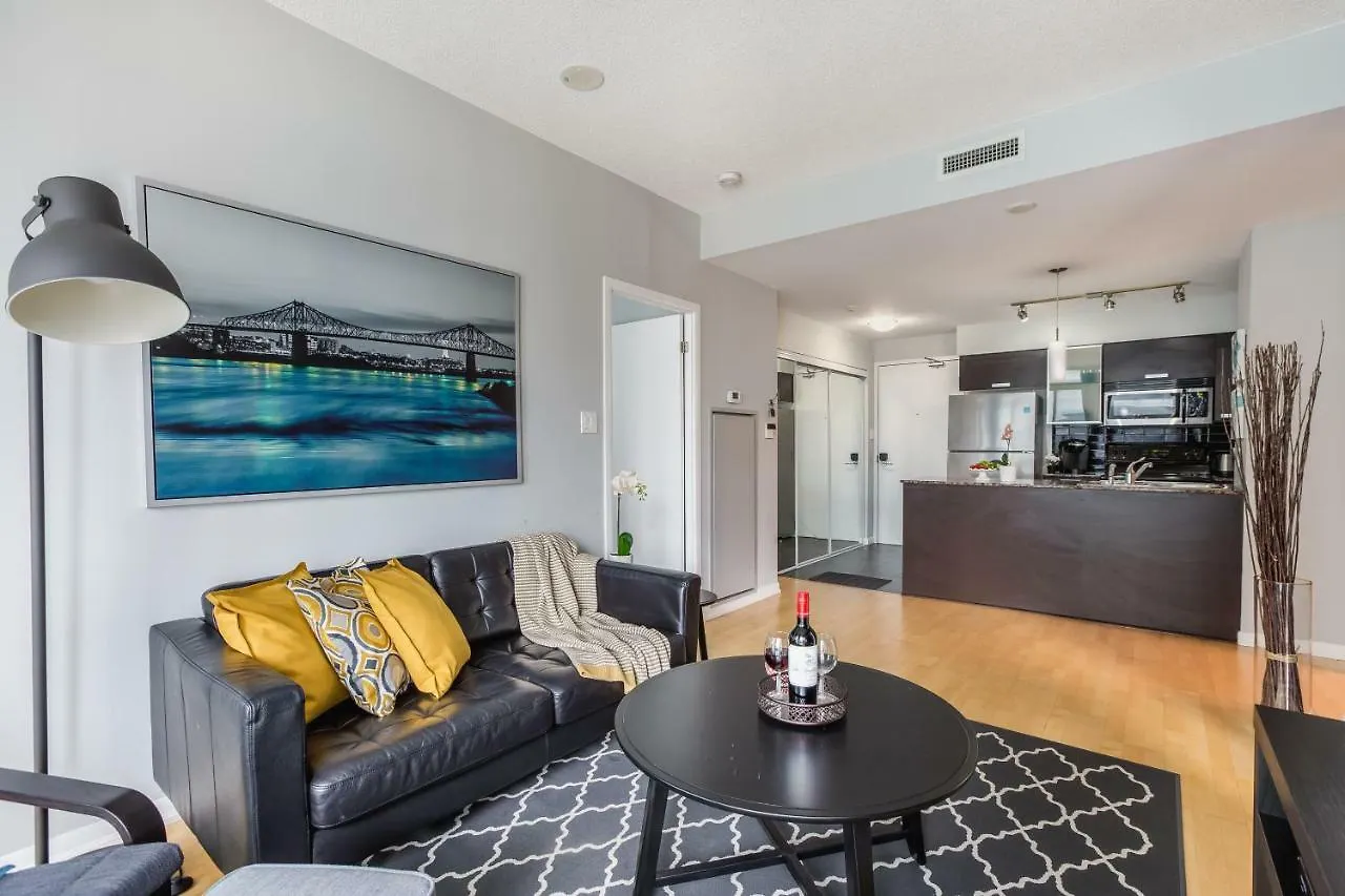 Luxurious 2-Bedroom Condo Toronto Apartment