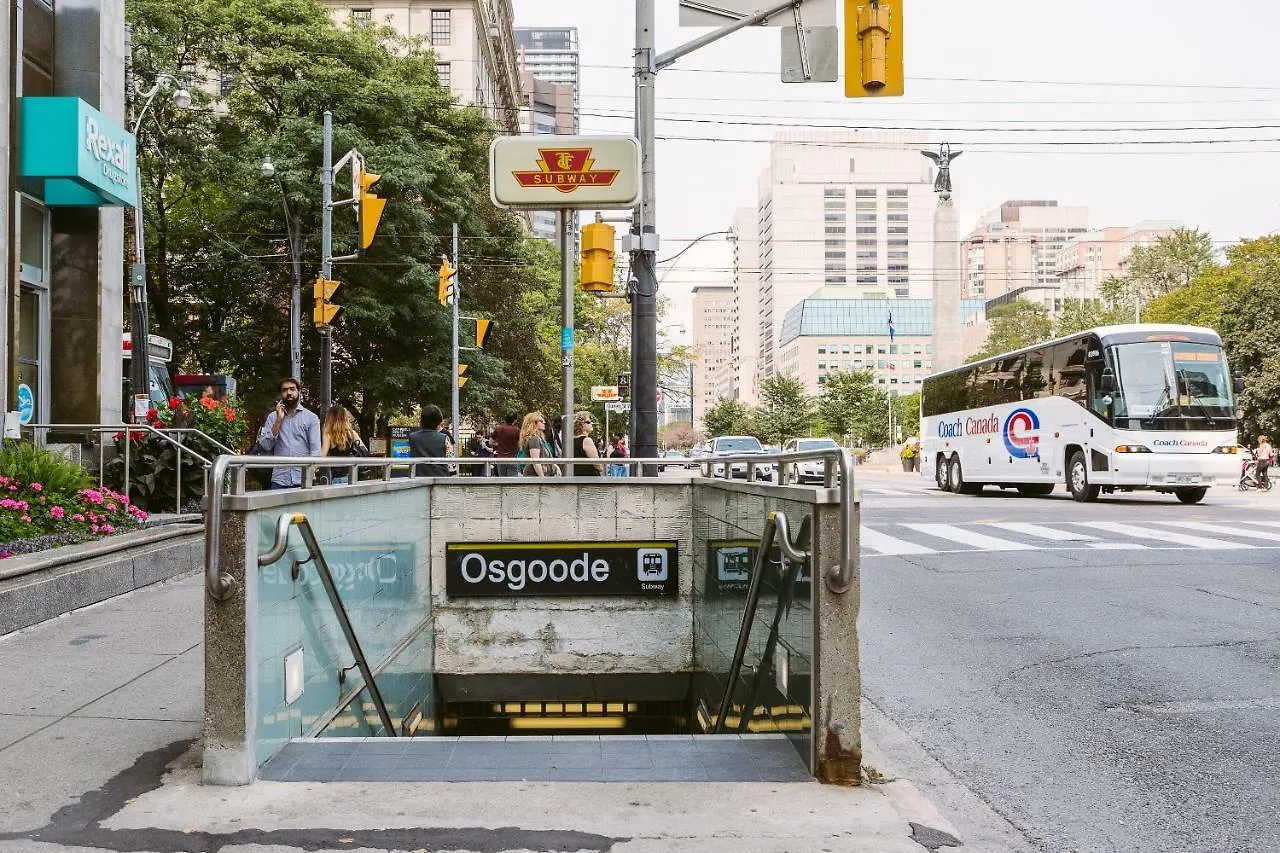Apartment Luxurious 2-Bedroom Condo Toronto