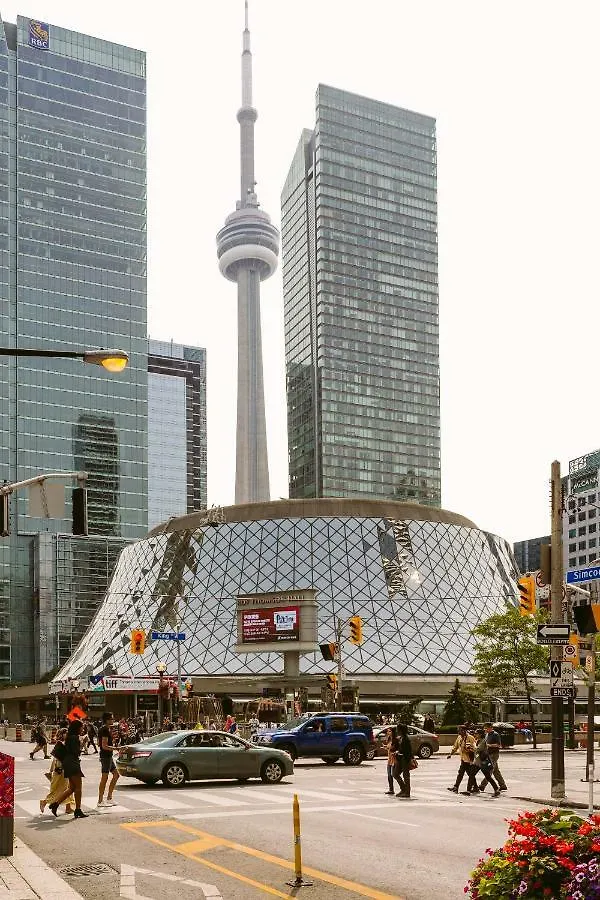 Apartment Luxurious 2-Bedroom Condo Toronto